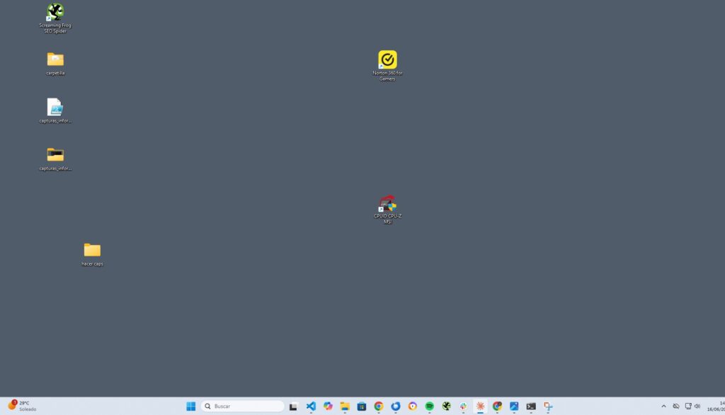 Escritorio de Windows 11 con iconos de acceso directo y barra de tareas visible